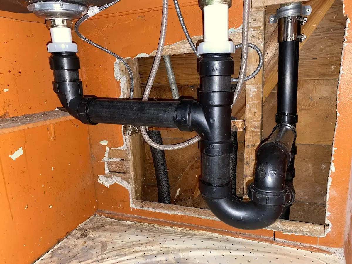 Professional Pipe Bursting equipment and tools on the job in Epping
